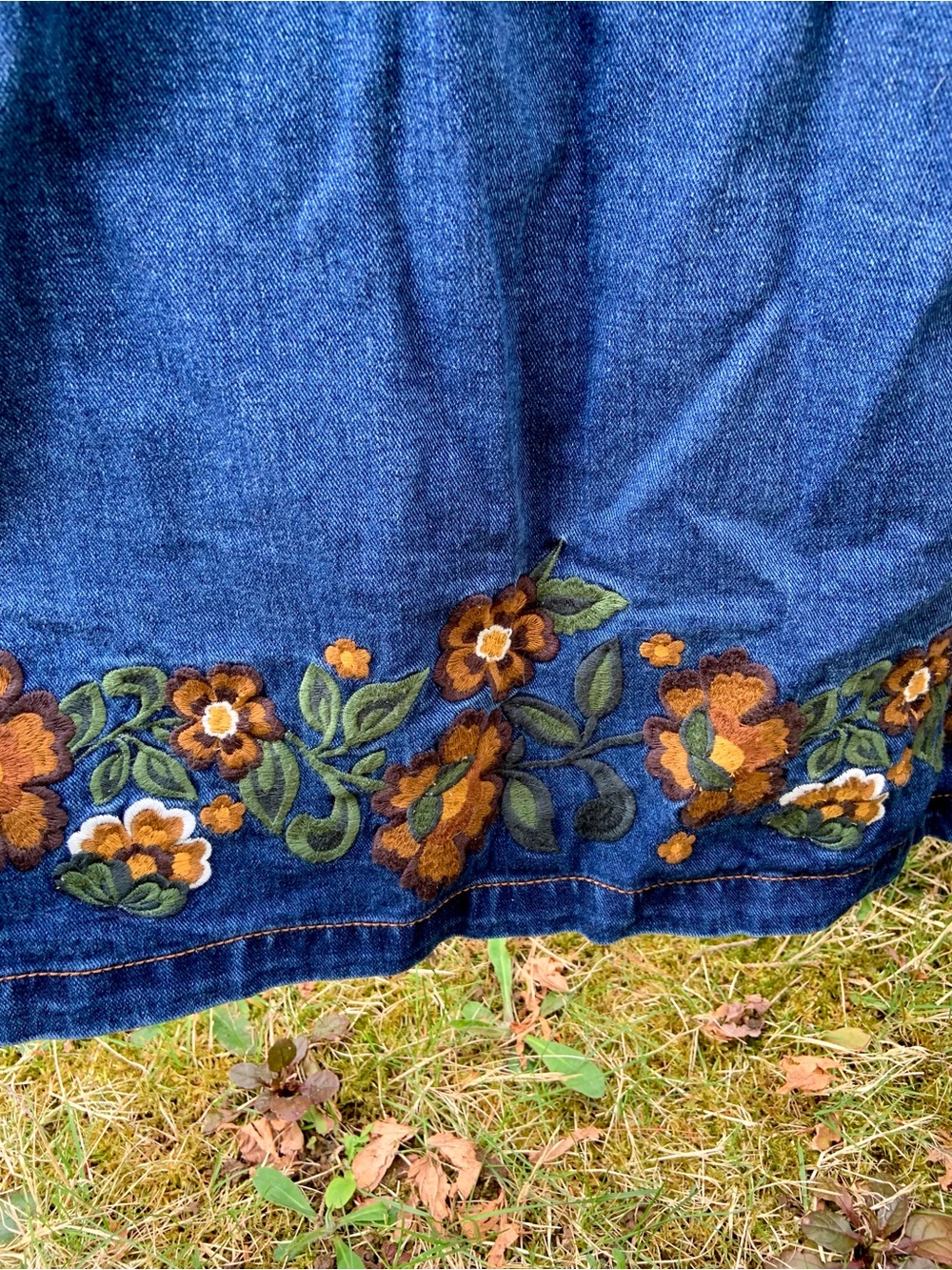 Lucy & Yak NWT Denim Blue Long Sleeve Embroidered Dress - Size 20US - Picture 5 of 6